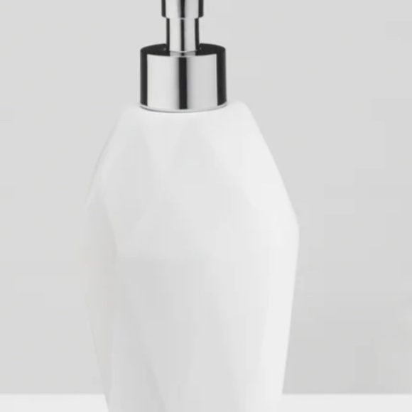 Essentra Home Modern White Soap Dispenser - Picture 2 of 4